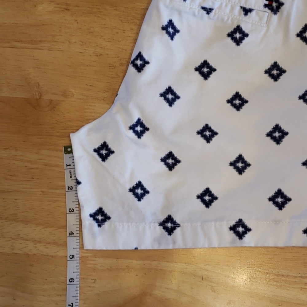 Tommy Hilfiger Shorts - Picture 6 of 7